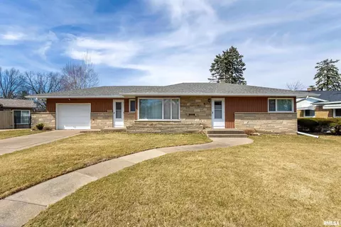 2716 Kelling St, Davenport, IA 52804