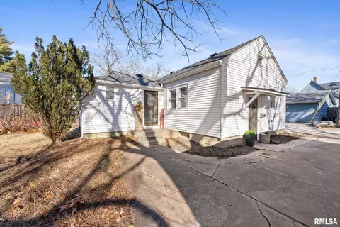 1806 32nd St, Moline, IL 61265