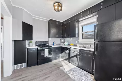 1806 32nd St, Moline, IL 61265 photo 10