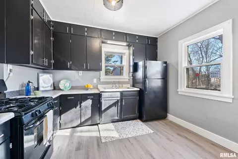 1806 32nd St, Moline, IL 61265 photo 9