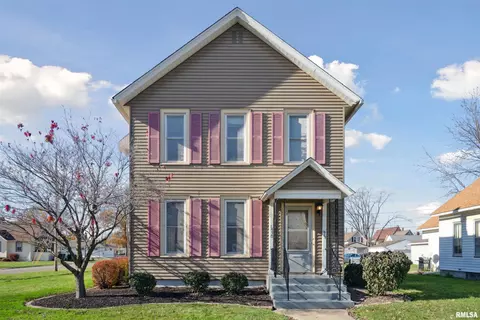 1530 32nd St, Rock Island, IL 61201