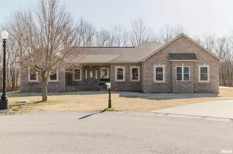 1621 S Eugene Ln, Marion, IL 62959
