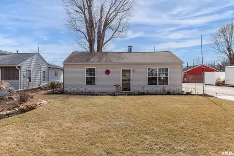 16922 10th Ave, East Moline, IL 61244