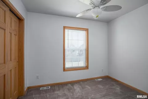 613 18th St, Silvis, IL 61282 photo 15
