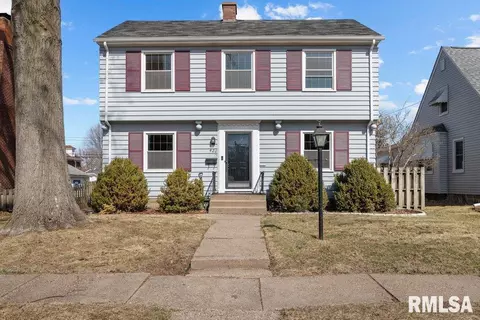 420 W Hayes St, Davenport, IA 52803