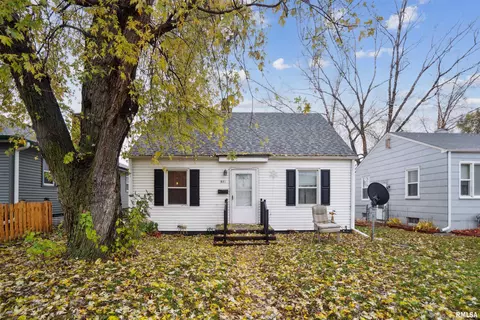 971 S Concord St, Davenport, IA 52802