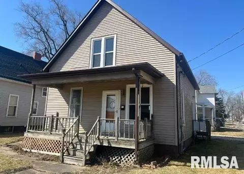 448 N 3rd Ave, Canton, IL 61520