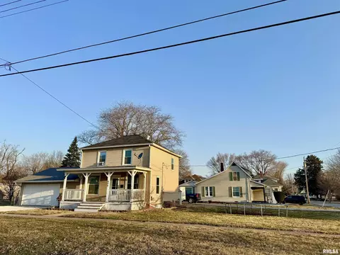 609 E Main St, Aledo, IL 61231 photo 2