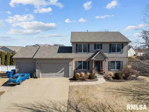 5821 Lorton Ave, Davenport, IA 52807