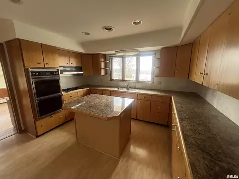 1415 9th Ave, Fulton, IL 61252 photo 5