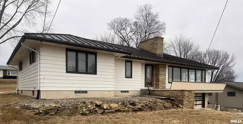 1415 9th Ave, Fulton, IL 61252