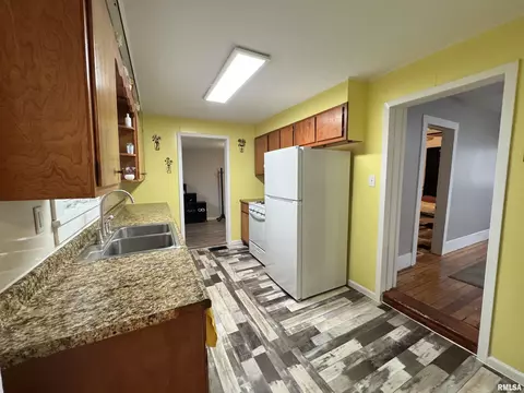 1407 15th St, Viola, IL 61486 photo 5