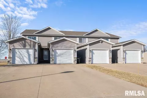5836 Alec Ave, Davenport, IA 52804
