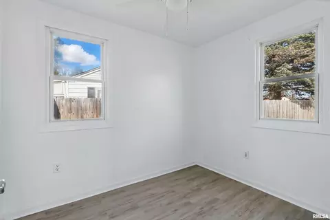 3921 10th Ave, Moline, IL 61265 photo 14