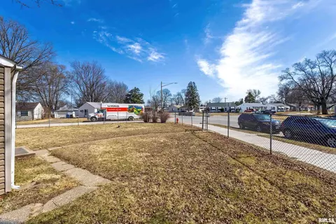 3921 10th Ave, Moline, IL 61265 photo 3