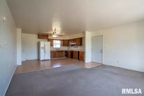 1101 S 22nd St, Herrin, IL 62948 photo 4