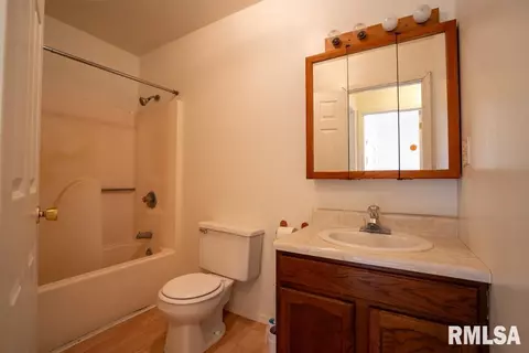 1101 S 22nd St, Herrin, IL 62948 photo 10