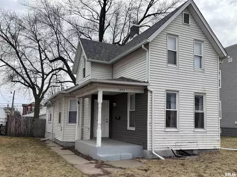 1443 W 4th St, Davenport, IA 52802