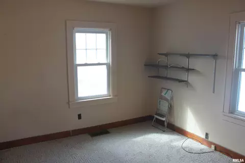 531 29th Ave, Moline, IL 61265 photo 4