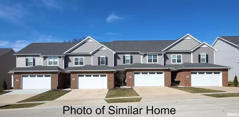 3814 Orchard Dr, Bettendorf, IA 52722