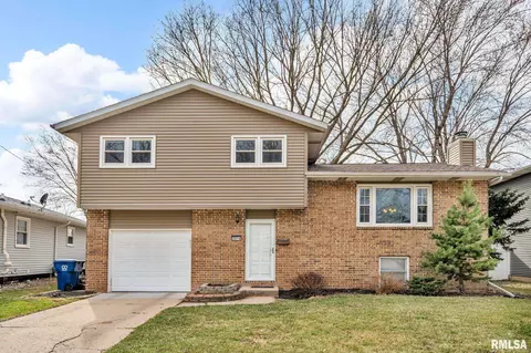 3014 N Pine St, Davenport, IA 52804