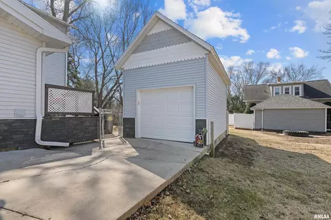 309 E Winfield St, Morrison, IL 61270 photo 26