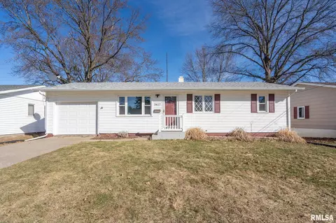 3417 Mississippi Ave, Davenport, IA 52807