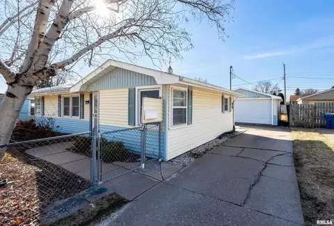 514 14th Ave, Silvis, IL 61282 photo 4