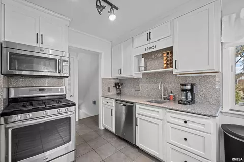 1119 24th Ave, Moline, IL 61265 photo 18