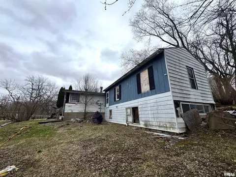 502 E 2nd St, Maquon, IL 61458 photo 4