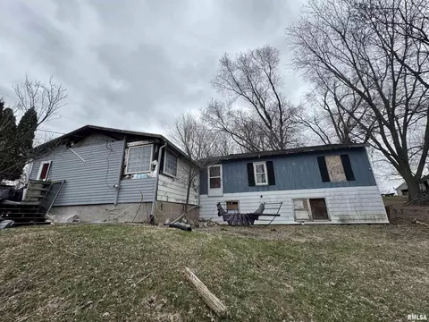 502 E 2nd St, Maquon, IL 61458 photo 5