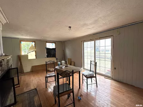 502 E 2nd St, Maquon, IL 61458 photo 8