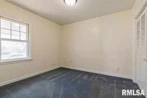 409 12th Ave, Silvis, IL 61282 photo 10