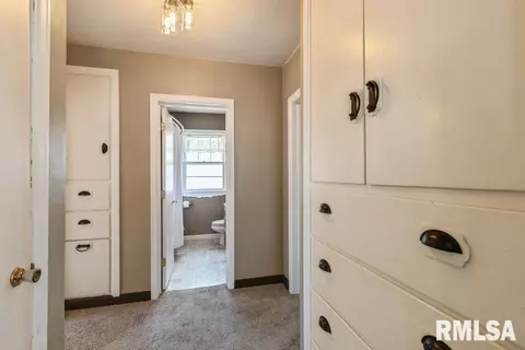 409 12th Ave, Silvis, IL 61282 photo 9