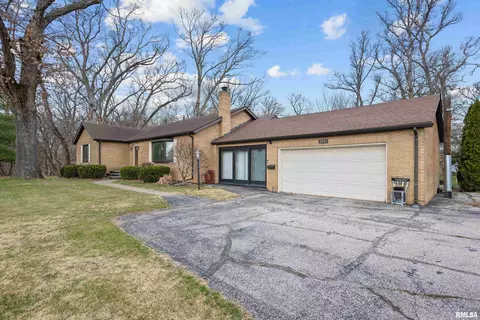 2831 31st Ave, Rock Island, IL 61201