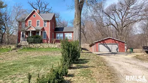 610 N Bluff Blvd, Clinton, IA 52732