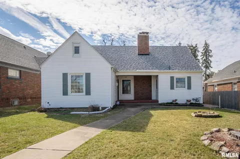 1930 Warren St, Davenport, IA 52804