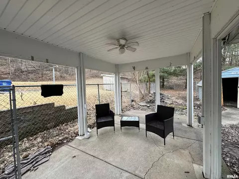 523 37th St, Moline, IL 61265 photo 15