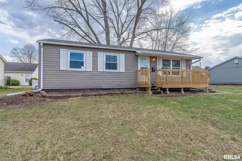 2015 N Linwood Ave, Davenport, IA 52804