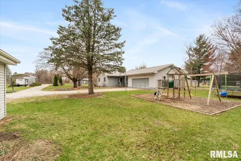 414 6th St, Andover, IL 61233 photo 3