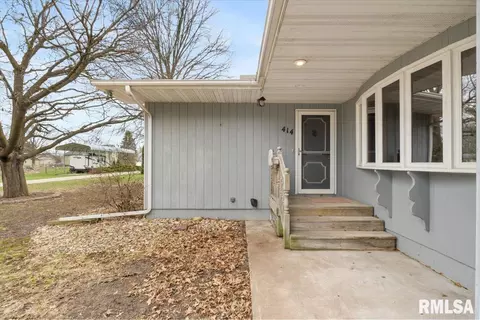 414 6th St, Andover, IL 61233 photo 4