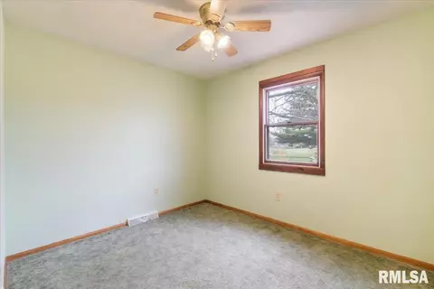 414 6th St, Andover, IL 61233 photo 35