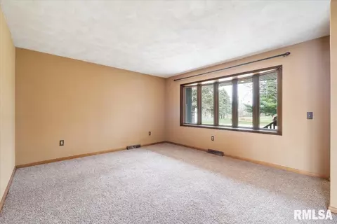 414 6th St, Andover, IL 61233 photo 11