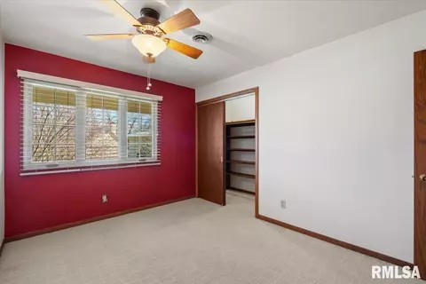 930 17th St, Moline, IL 61265 photo 27