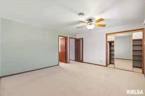 930 17th St, Moline, IL 61265 photo 19