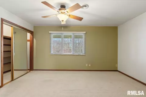 930 17th St, Moline, IL 61265 photo 18