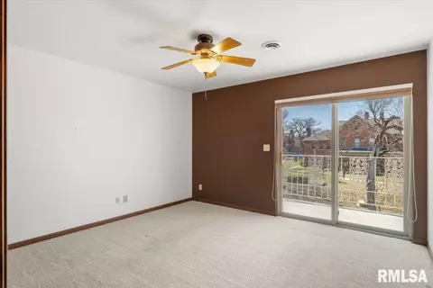 930 17th St, Moline, IL 61265 photo 23