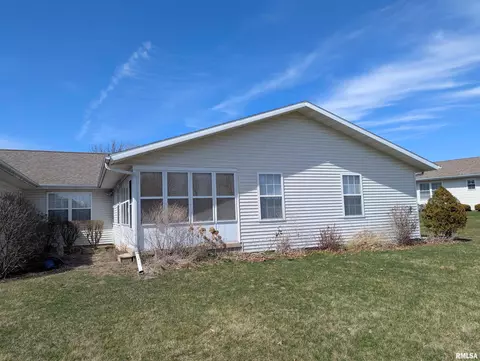 833 Sunset Dr, Kewanee, IL 61443 photo 11