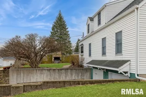 801 10th Ave, Fulton, IL 61252 photo 3