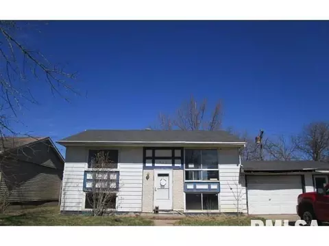 417 28th Ave W, Milan, IL 61264